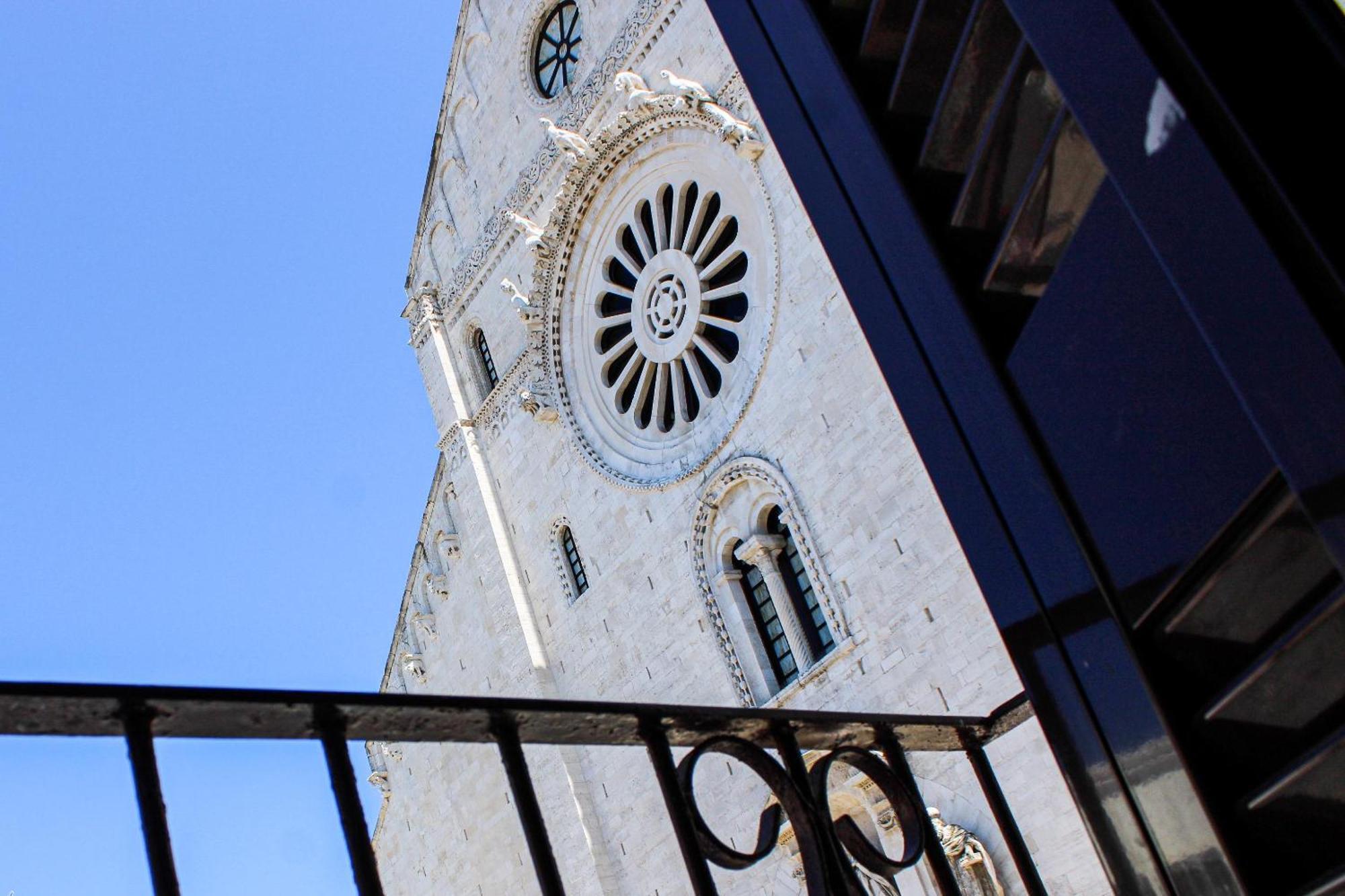 Vista Cattedrale - Super Attico Nel Centro Storico Bari Exterior foto